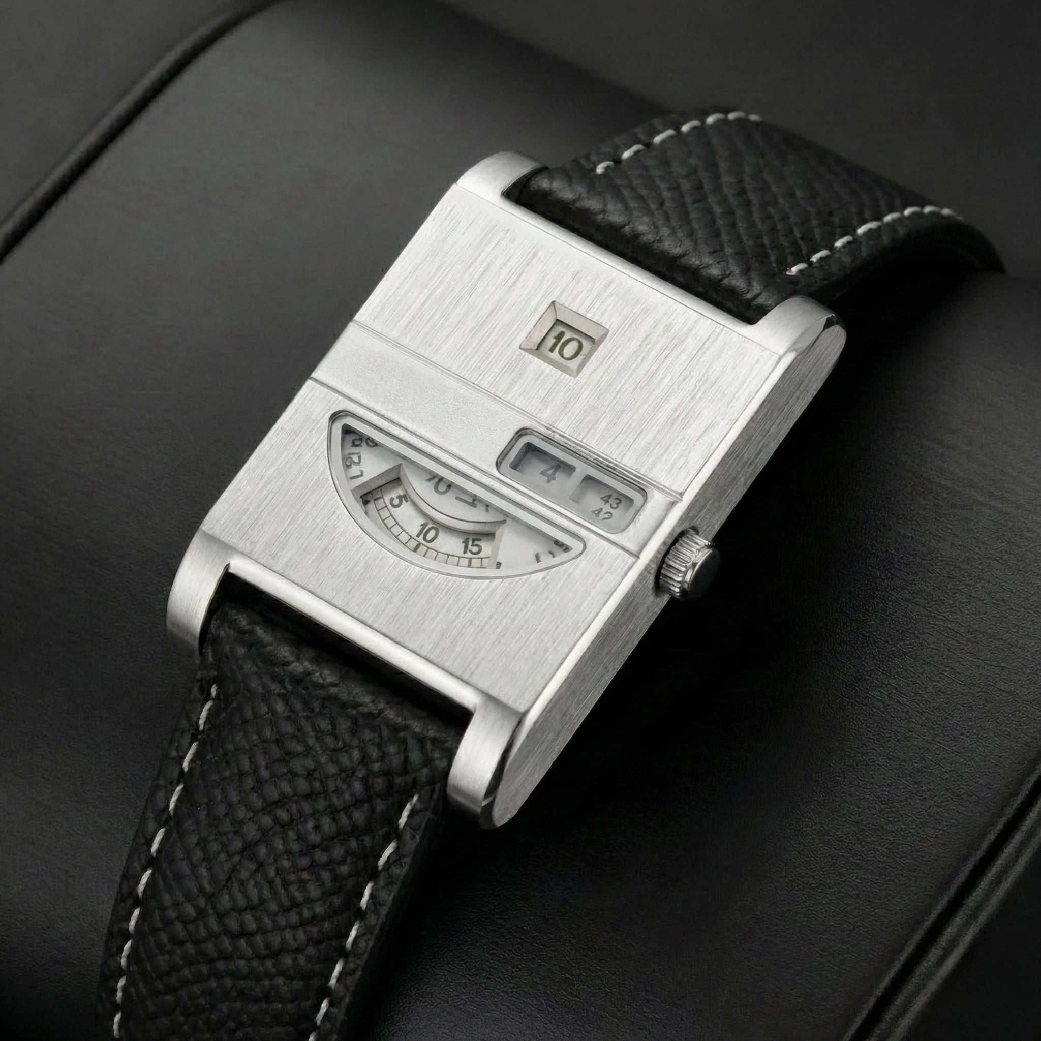 BRONVARA – Men’s Retro Style Rectangular Watch with Leather Strap GIORGIO MARENO